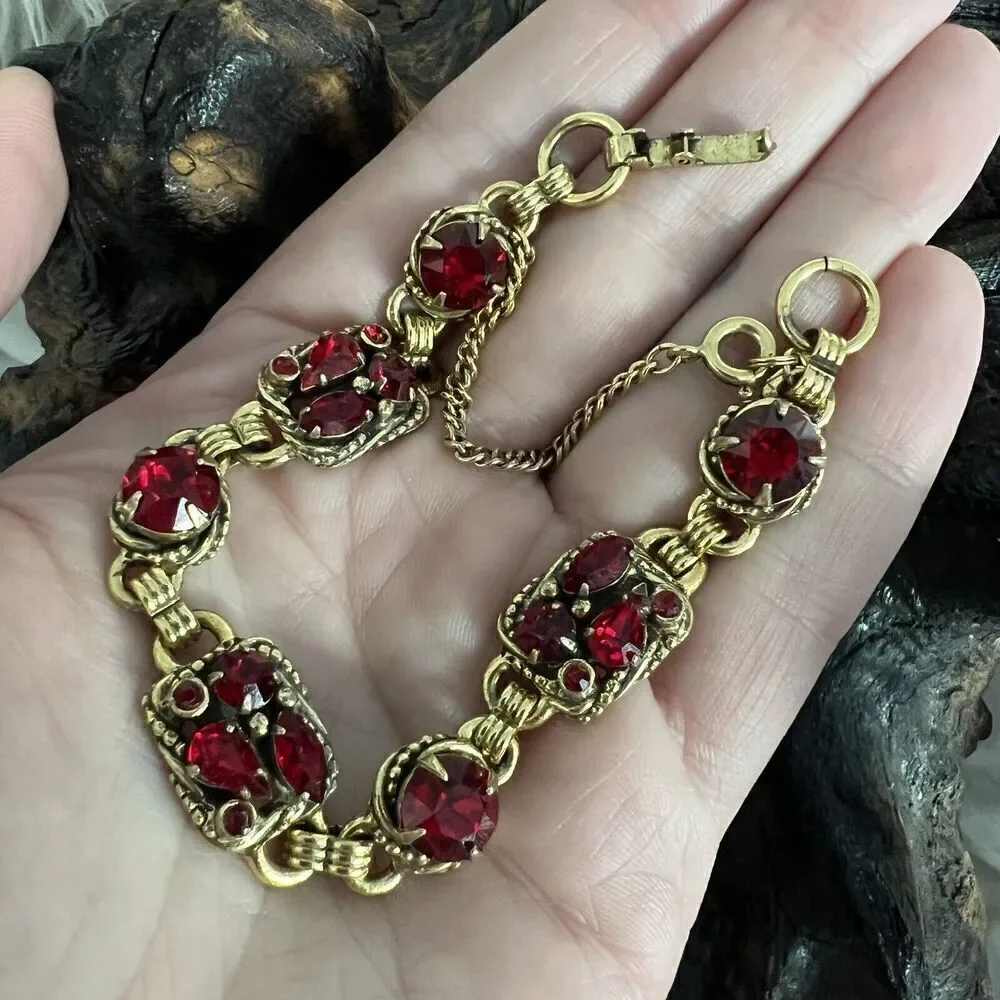 Vintage Kramer Signed Bracelet 7.5 Gold Plated Red Crystal Stones Love Valentine